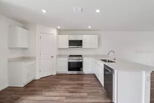 913 Grand Lake Blvd, Avon Park, FL 33825 - Photo 10