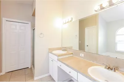1717 Erin Brooke Drive, Valrico, FL 33594 - Photo 10
