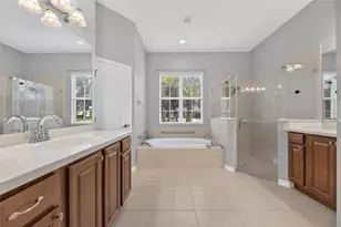 111 Falling Water Dr, Brandon, FL 33511 - Photo 14
