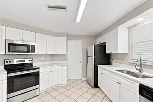 131 Degas Dr, Nokomis, FL 34275 - Photo 4