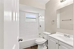 1594 Beacon Dr, Port Charlotte, FL 33952 - Photo 4