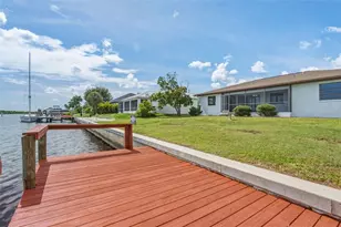 18422 Arapahoe Cir, Port Charlotte, FL 33948 - Photo 6
