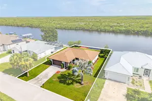 18422 Arapahoe Cir, Port Charlotte, FL 33948 - Photo 4