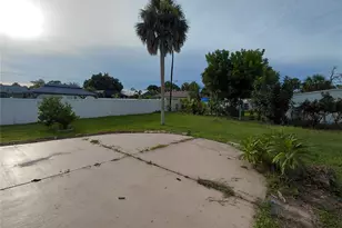 18292 Morrisson Ave, Port Charlotte, FL 33948 - Photo 40
