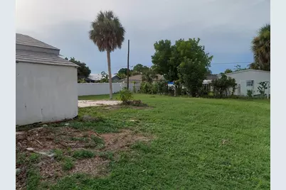 18292 Morrisson Avenue, Port Charlotte, FL 33948 - Photo 44