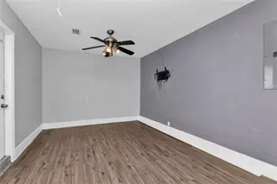 975 Baer Ave NW, Port Charlotte, FL 33948 - Photo 22