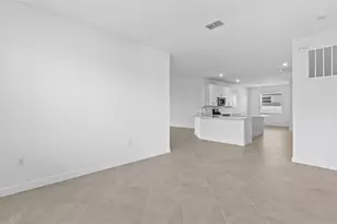 8571 St Kitts Cir, Englewood, FL 34224 - Photo 8