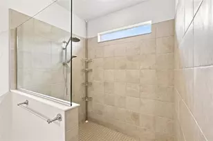 11296 Pinot Dr, Venice, FL 34293 - Photo 18
