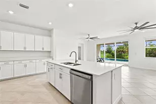 11296 Pinot Dr, Venice, FL 34293 - Photo 4