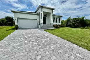 8147 Tracy Cir, Port Charlotte, FL 33981 - Photo 2