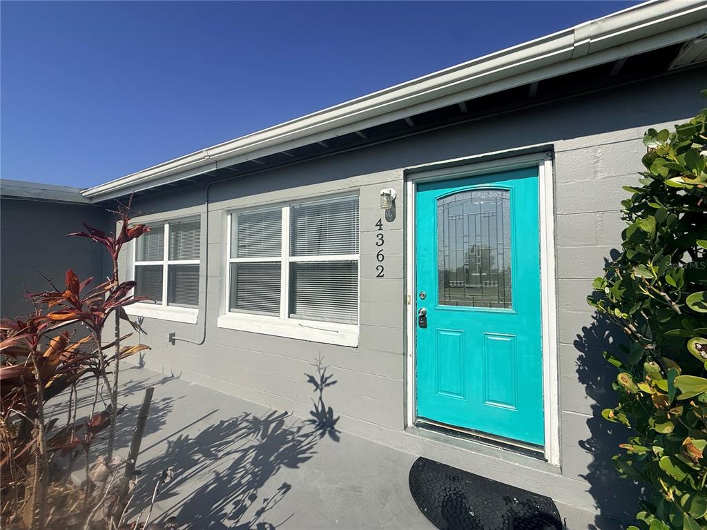 4362 Conway Blvd - 4362 Conway Blvd, Port Charlotte, FL 33952 Luxury Property | Jose Angel Pina