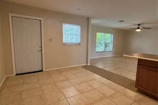 814 Spring Lake Blvd NW, Port Charlotte, FL 33952 - Photo 4