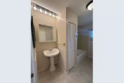 814 Spring Lake Boulevard NW, Port Charlotte, FL 33952 - Photo 12