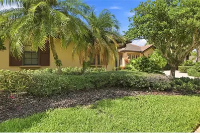 9295 Trieste Drive, Fort Myers, FL 33913 - Photo 8