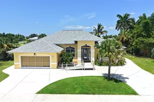 124 Roselle Ct, Port Charlotte, FL 33952 - Photo 1