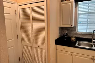 2427 Magnolia Cir, North Port, FL 34289 - Photo 20