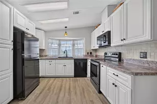 503 La Playa Cir, North Port, FL 34287 - Photo 6
