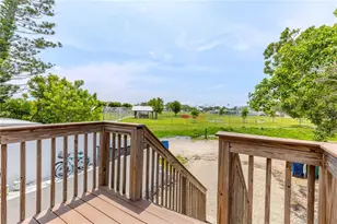 455 62nd St, Holmes Beach, FL 34217 - Photo 10