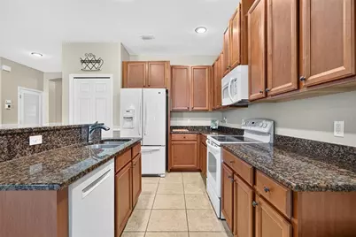 24803 Rio Villa Lakes Circle, Punta Gorda, FL 33950 - Photo 14