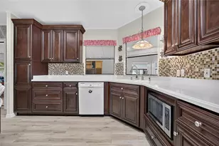 501 La Playa Cir, North Port, FL 34287 - Photo 12