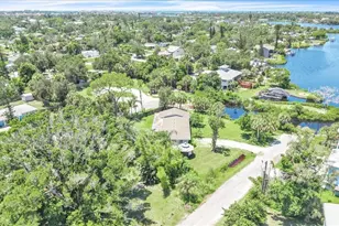 807 Lucille Ave, Nokomis, FL 34275 - Photo 34