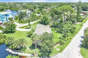 807 Lucille Ave, Nokomis, FL 34275 - Photo 38