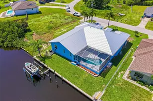 206 S Waterway Dr NW, Port Charlotte, FL 33952 - Photo 4