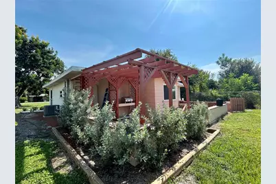 1742 Mangoe St, Punta Gorda, FL 33980 - Photo 4