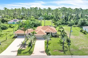 142 Australian Dr, Rotonda West, FL 33947 - Photo 1