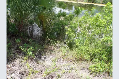 1128 NW 9th Avenue, Cape Coral, FL 33993 - Photo 12
