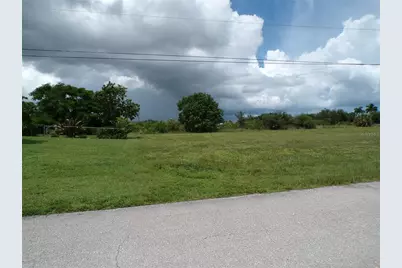1128 NW 9th Avenue, Cape Coral, FL 33993 - Photo 2