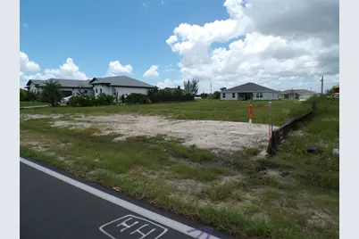 420 Diplomat Parkway E, Cape Coral, FL 33909 - Photo 6