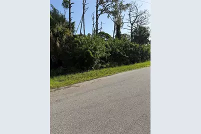 12134 Chapman Ave, Port Charlotte, FL 33983 - Photo 10
