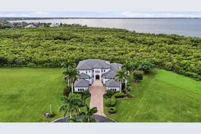 4790 Harbor Point Court, Port Charlotte, FL 33952 - Photo 4