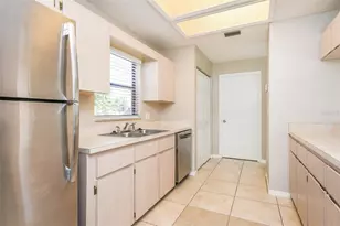 11943 Blackheath Cir, Orlando, FL 32837 - Photo 6