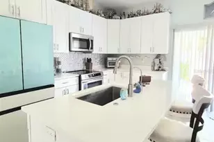 562 Flamingo Rd, Venice, FL 34293 - Photo 6