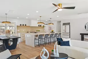 670 Venice Ln, Sarasota, FL 34242 - Photo 20