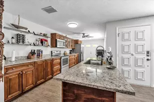 2417 Magdalina Dr, Punta Gorda, FL 33950 - Photo 12