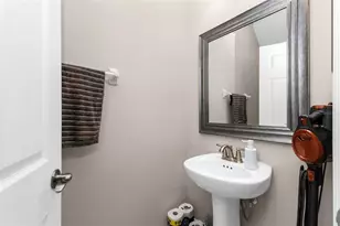 7826 52nd Terrace E, Bradenton, FL 34203 - Photo 10