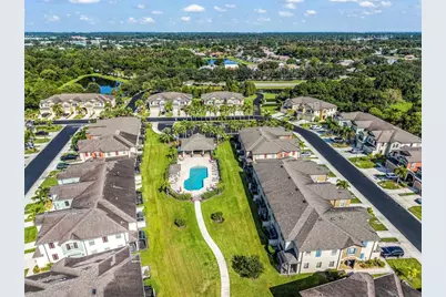 7826 52nd Terrace E, Bradenton, FL 34203 - Photo 2