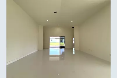 16443 Hillsborough Boulevard, Port Charlotte, FL 33954 - Photo 36
