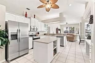 136 Peckham St SE, Port Charlotte, FL 33952 - Photo 4