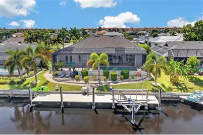 76 Hibiscus Drive, Punta Gorda, FL 33950 - Photo 2