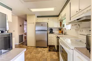 2100 Kings Hwy, Port Charlotte, FL 33980 - Photo 4
