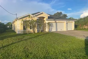 13481 Trascoro Ln, Port Charlotte, FL 33981 - Photo 2