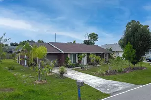 2678 Rock Creek Dr, Port Charlotte, FL 33948 - Photo 2