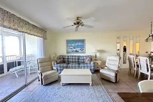 12274 SW Egret Cir, Lake Suzy, FL 34269 - Photo 14