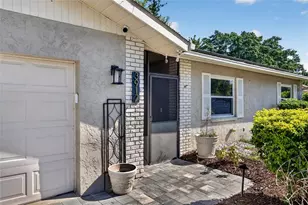 3917 Sawyerwood Rd, Sarasota, FL 34233 - Photo 2