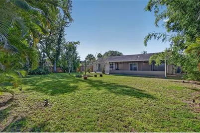 3917 Sawyerwood Road, Sarasota, FL 34233 - Photo 48
