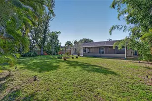 3917 Sawyerwood Rd, Sarasota, FL 34233 - Photo 48